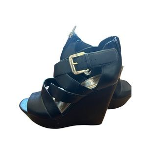 Black Harlow Wedges